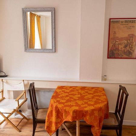 Appartement Place Des Cordeliers Dinan Exteriör bild