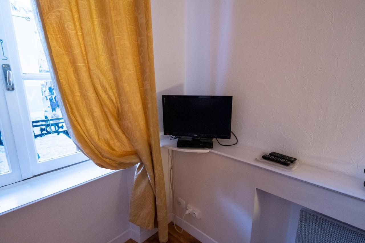 Appartement Place Des Cordeliers Dinan Exteriör bild