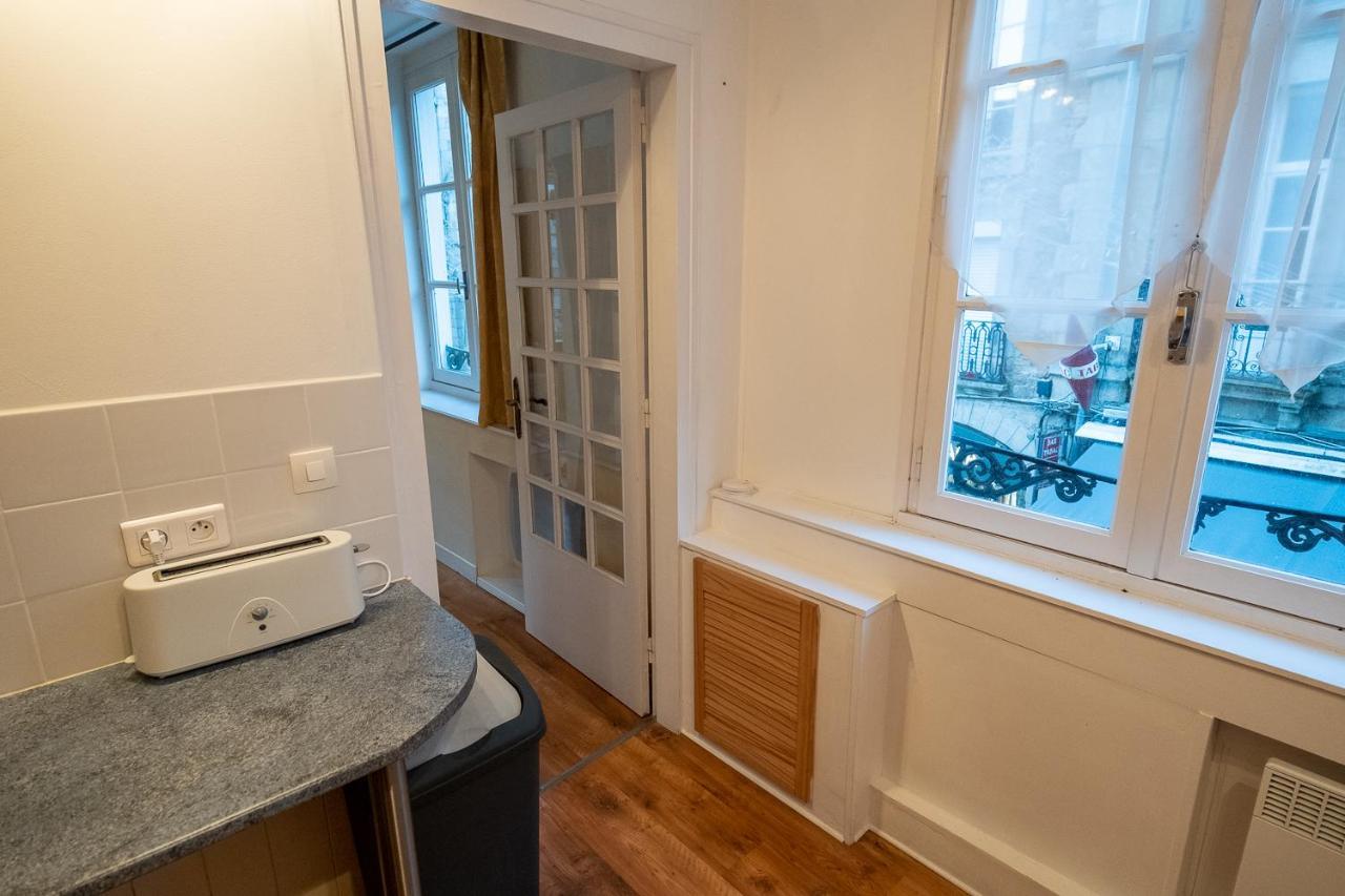 Appartement Place Des Cordeliers Dinan Exteriör bild